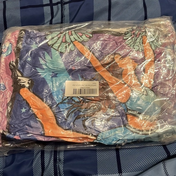 Colorful Cheer Life Blanket 60*50 In - Picture 6 of 6